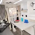 Alquila Camper Luminosa Tenerife- Roadtrip مكان تخييم غراناديا دي أبونا